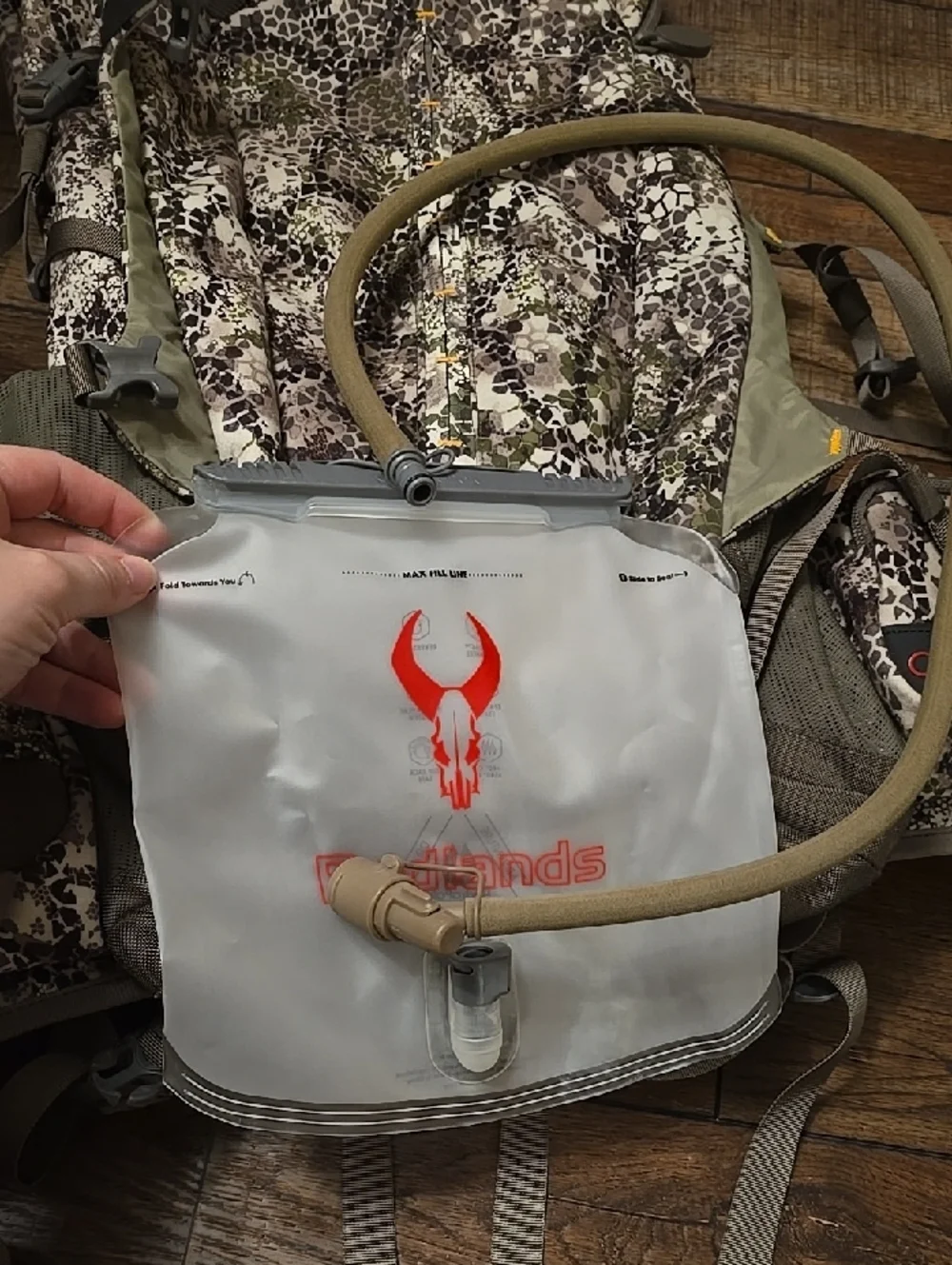 Badlands Camouflage Backpack Hydration Pack with Reservoir - Picture 7 of 7